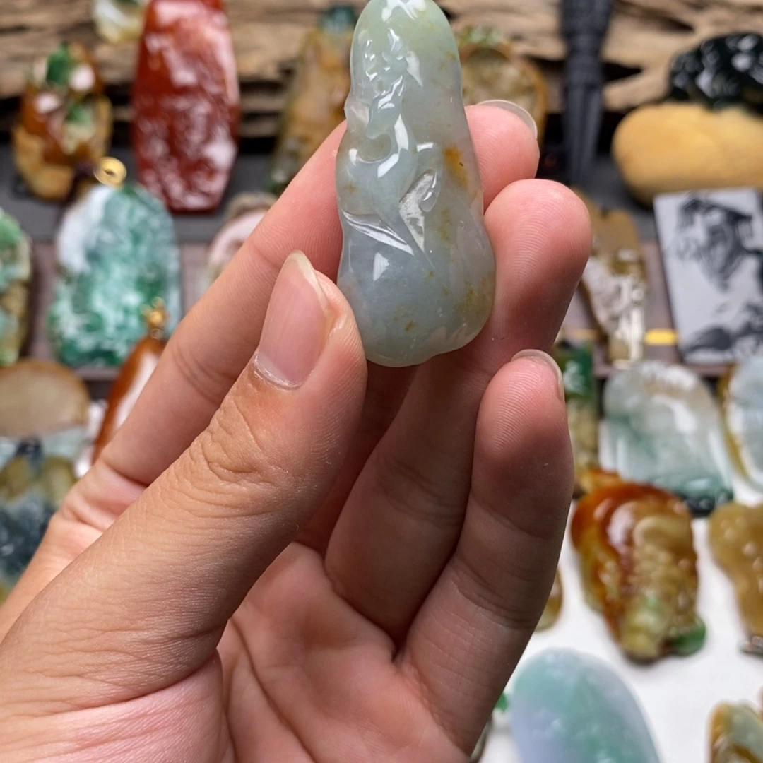 未镶嵌挂件翡翠一