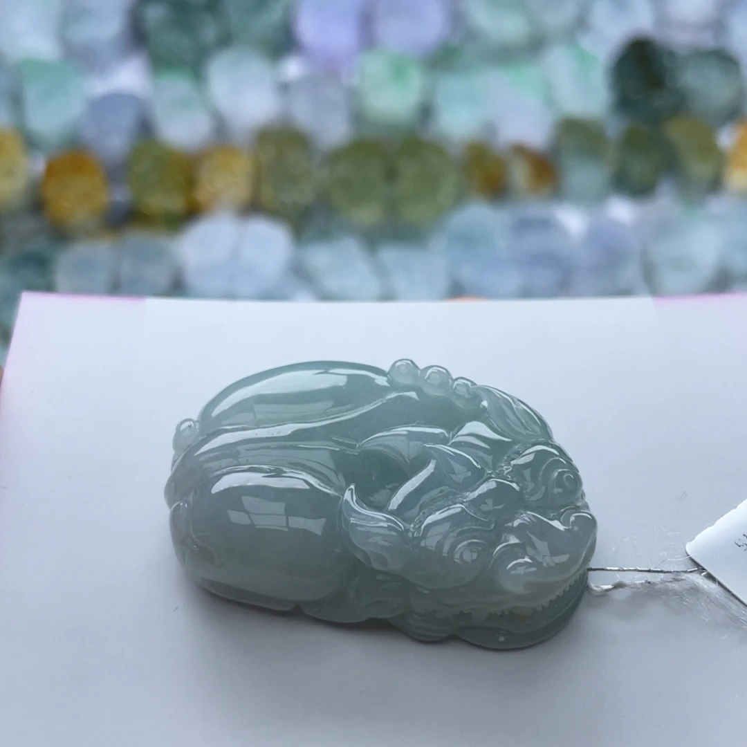 翡翠颈饰未镶嵌貔貅