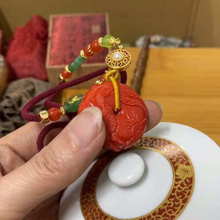 瓷片哈中古工艺品一件