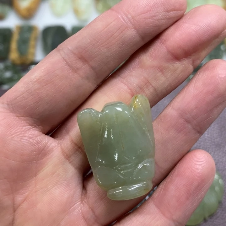 未镶嵌和田玉把件