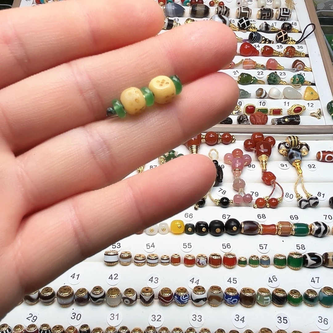 浅***️玛瑙/玉髓未镶嵌颈饰