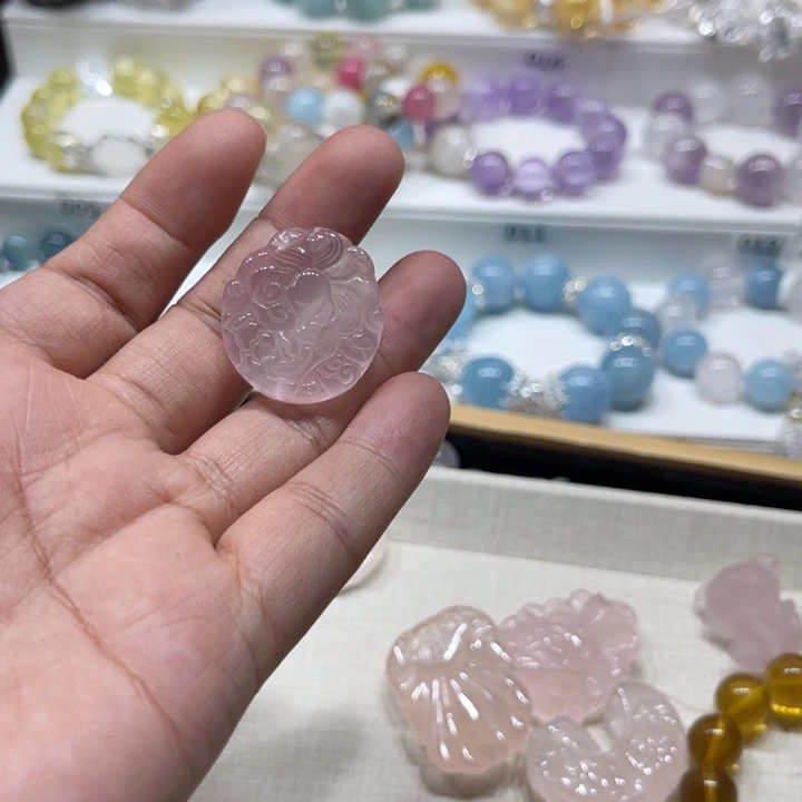 水晶手链未镶嵌粉水狐牌65