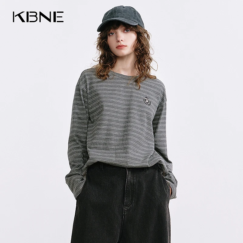 KBNEt恤女款爆款2025新款秋季慵懒风上衣复古圆领撞色条纹套头衫