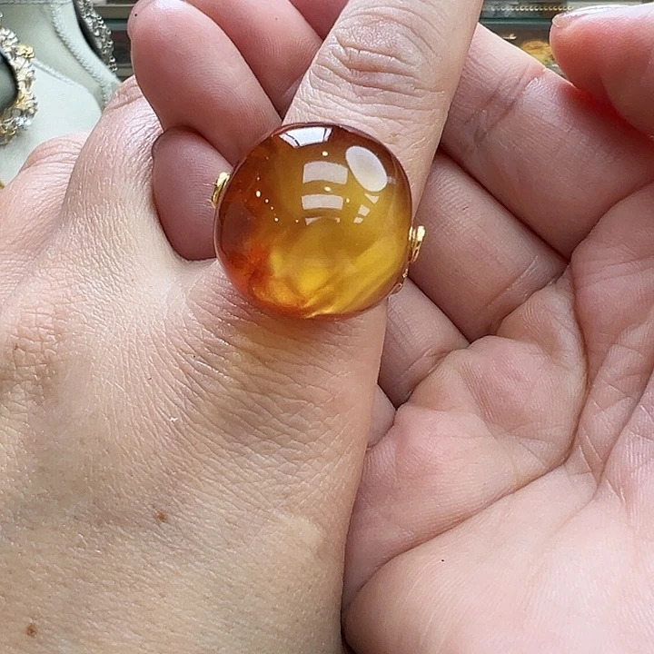 琥珀未镶嵌珠宝奇石