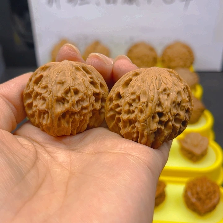 把件文玩核桃大*