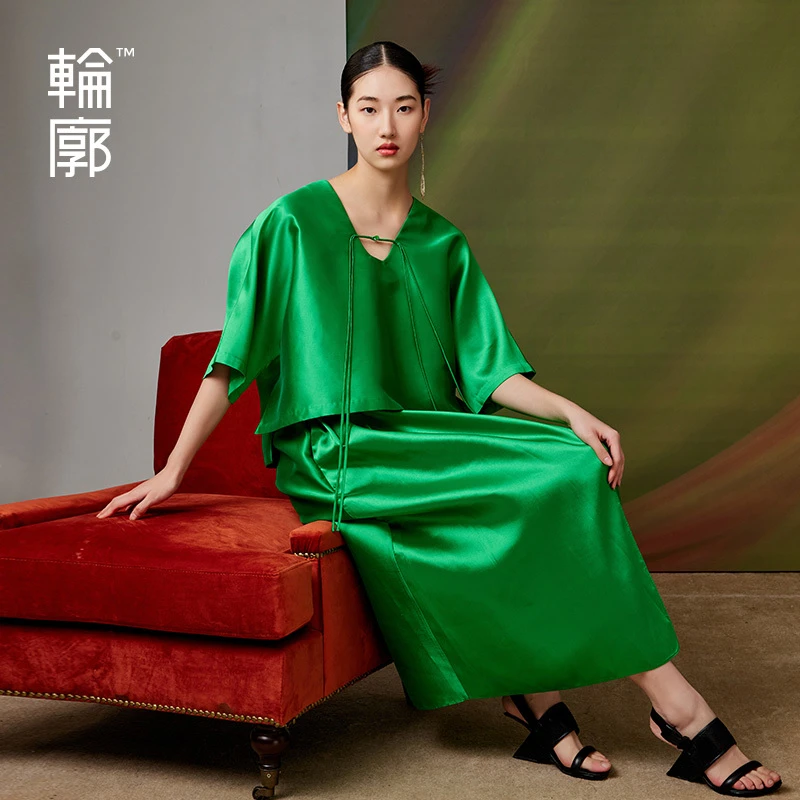 轮廓原创设计短袖T恤复古宽松优雅系带V领通勤短气质上衣L231Y038