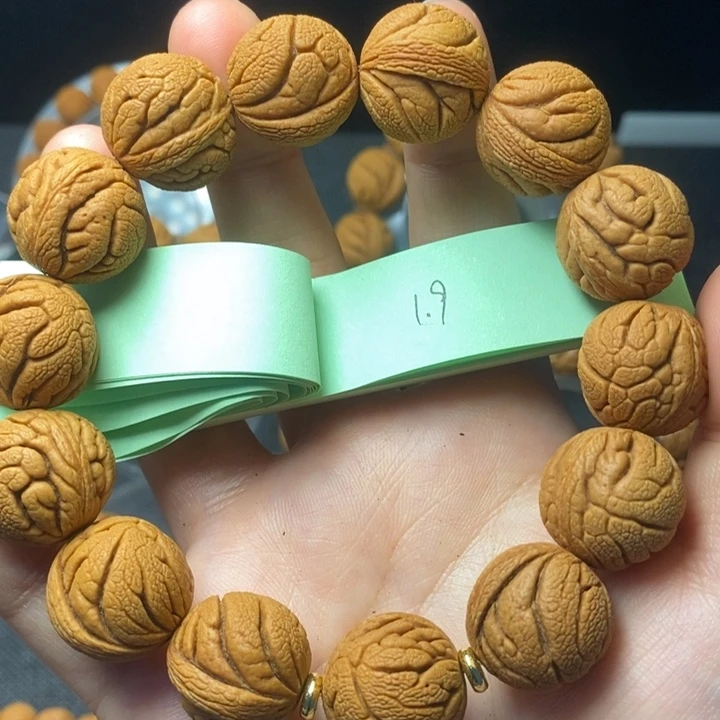 桃核吊坠秦岭山野生桃核