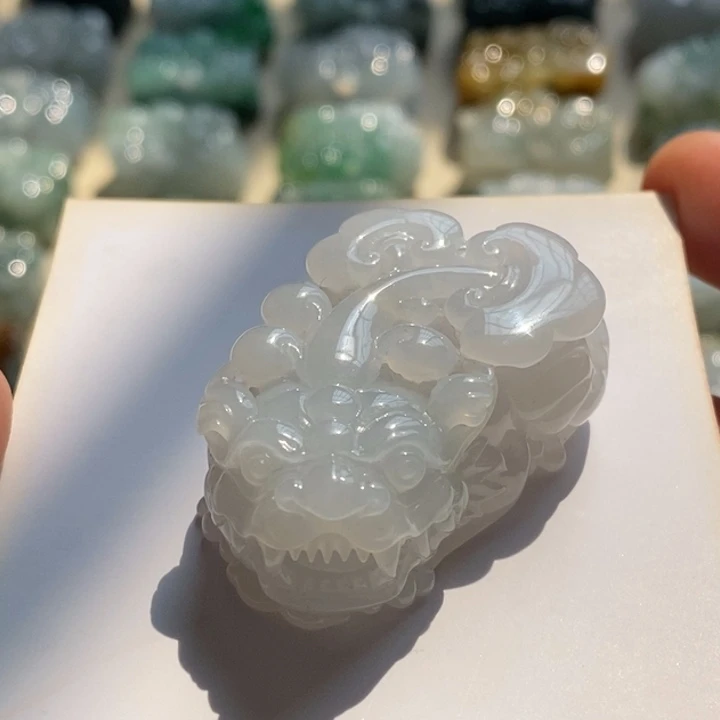 翡翠颈饰未镶嵌天然翡翠貔貅吊坠