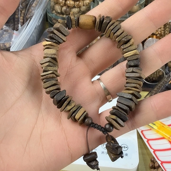 大叶紫檀（黑酸枝木类）