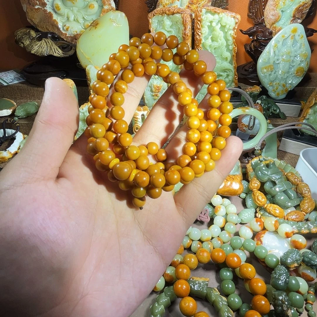 透闪石质玉未镶嵌珠宝奇石