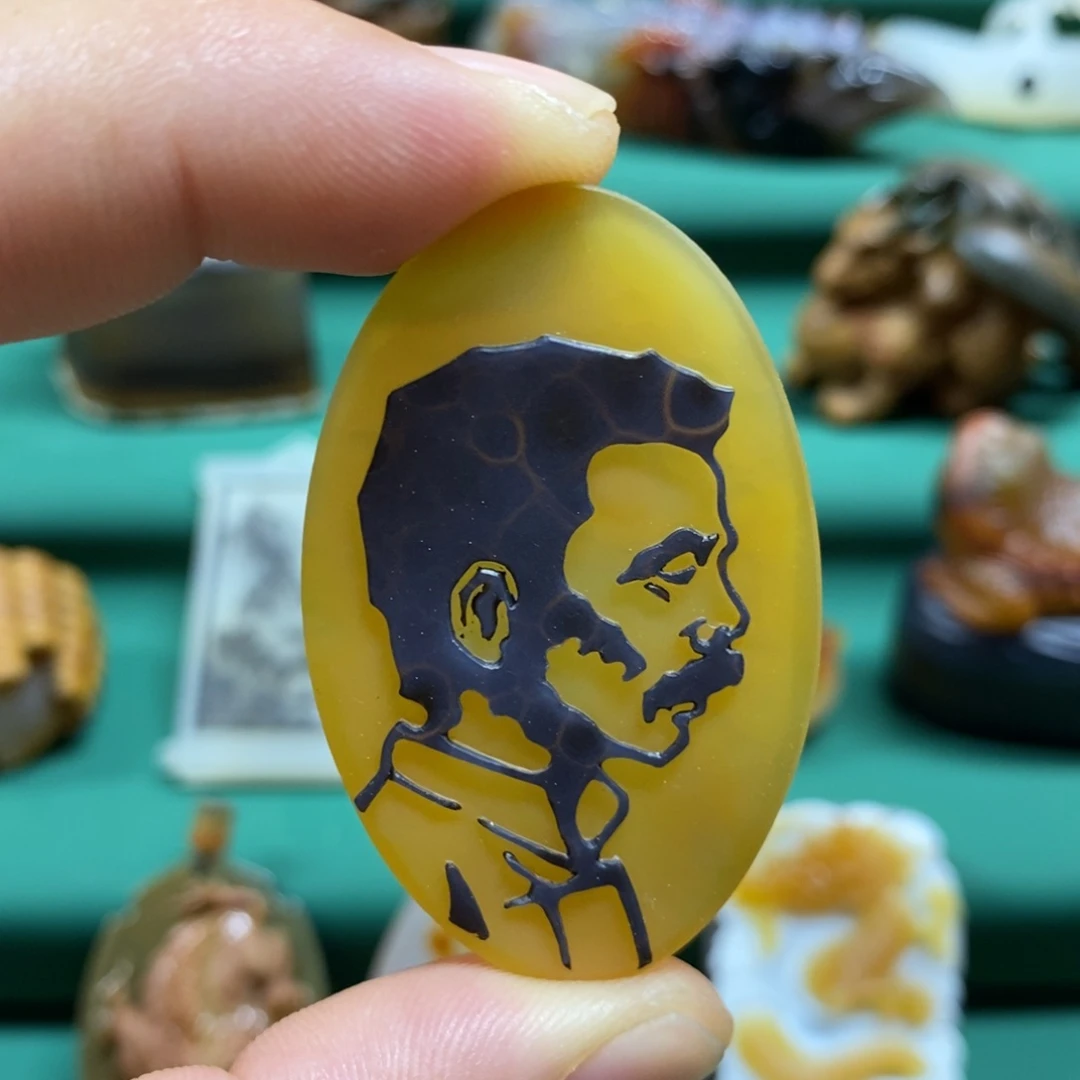 玛瑙/玉髓颈饰未镶嵌