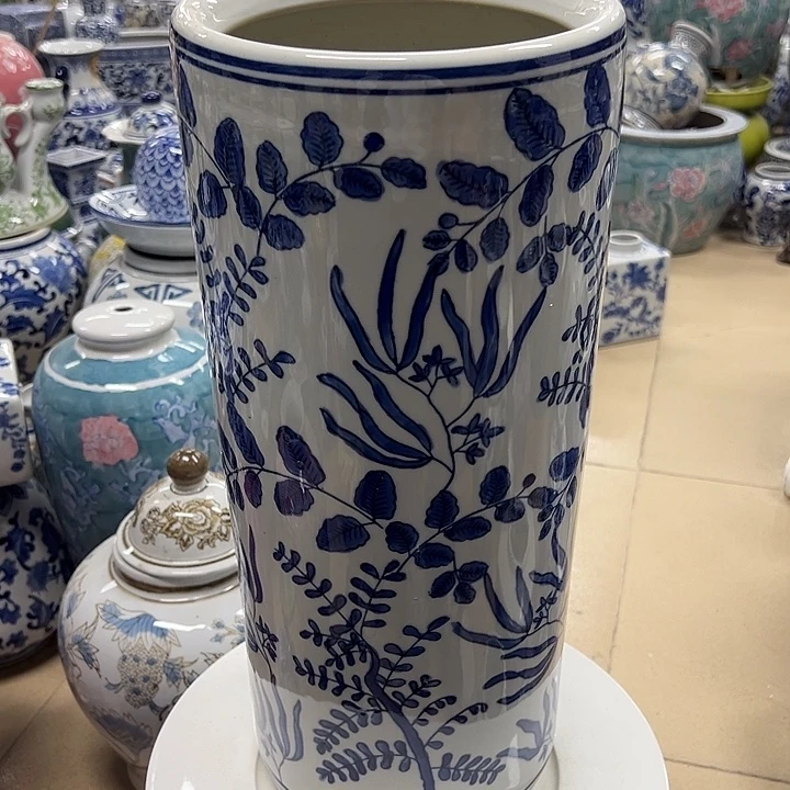 瓷片微瑕陶瓷。。。。。。。。。。。。底部修补过