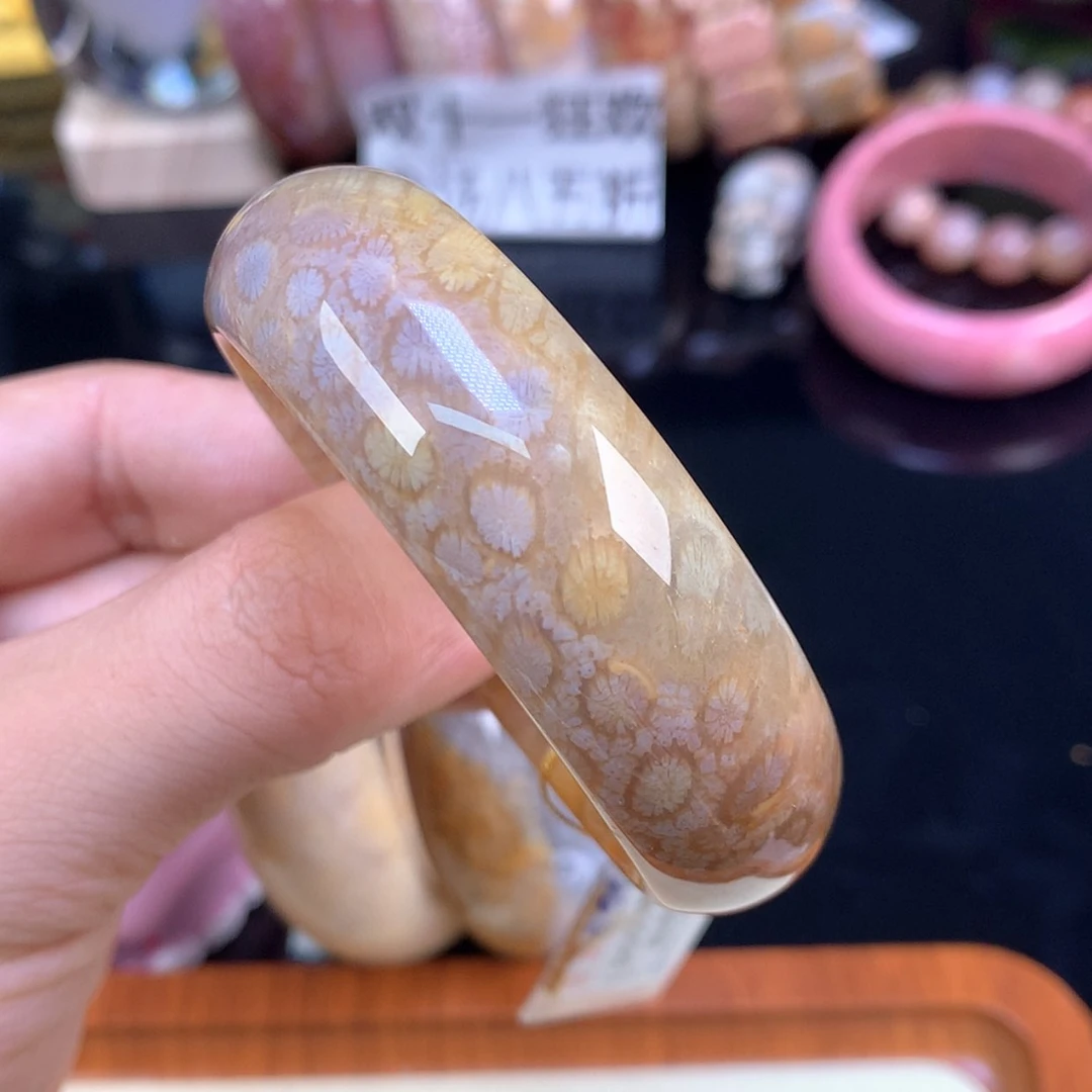 【闪购商品】颈饰未镶嵌硅化珊瑚（珊瑚玉）65号豹纹花花52.6圈