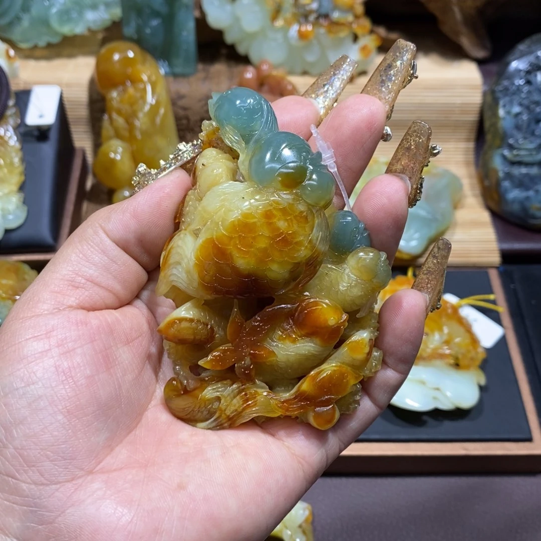蛇纹石玉颈饰未镶嵌T*恬