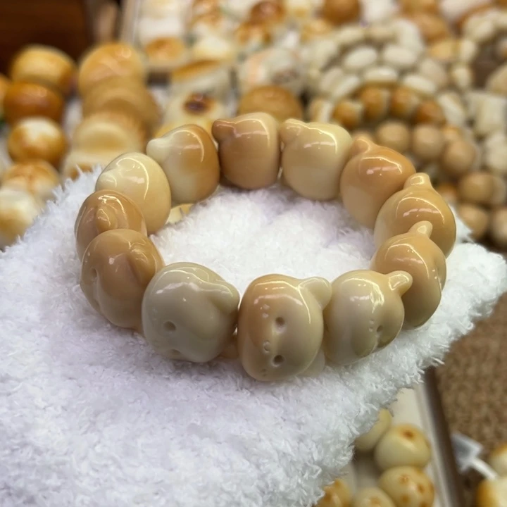 菩提根/象牙果把件52 象牙果原果雕刻溏心萌熊微瑕