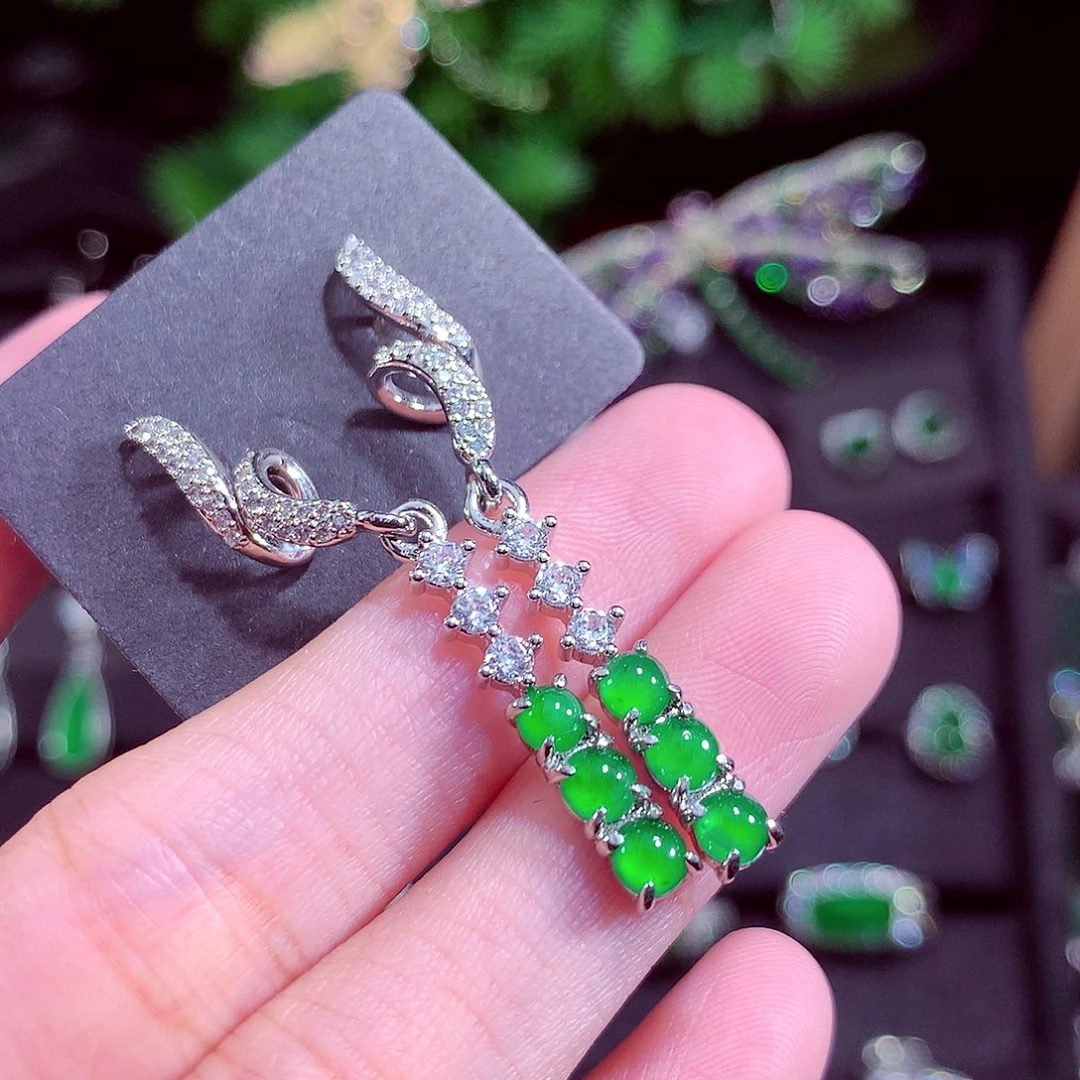 颈饰未镶嵌翡翠天然