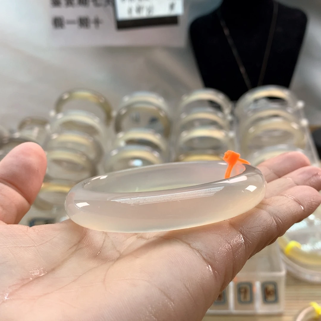 【闪购商品】手镯玛瑙/玉髓未镶嵌