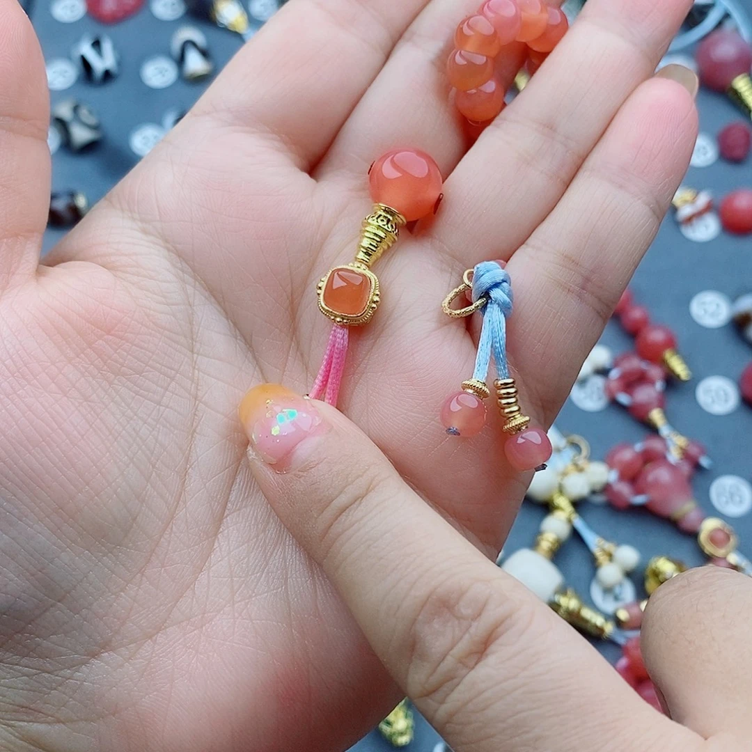 用***7玛瑙/玉髓未镶嵌饰品