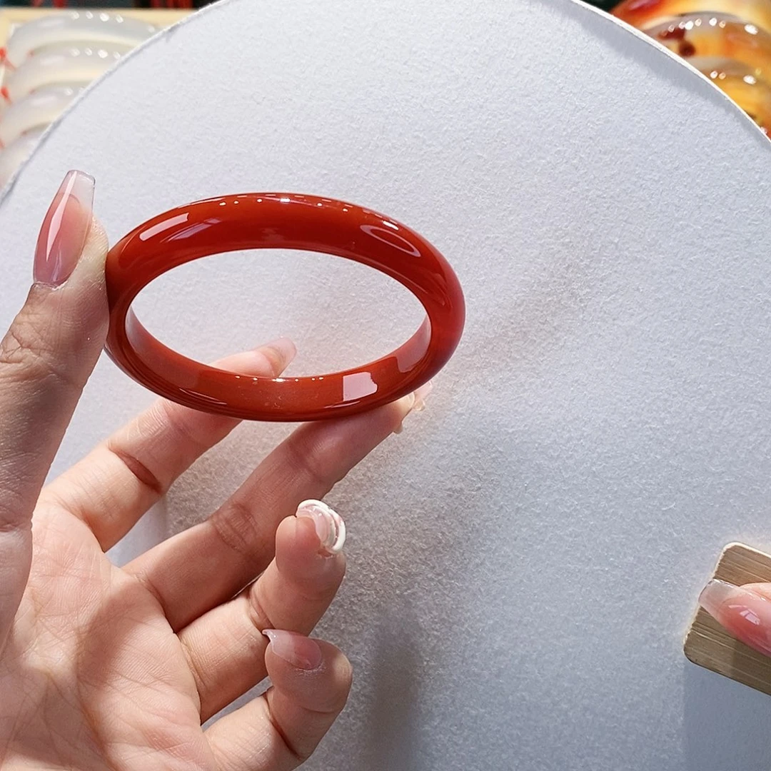 玛瑙/玉髓手镯未镶嵌54.0