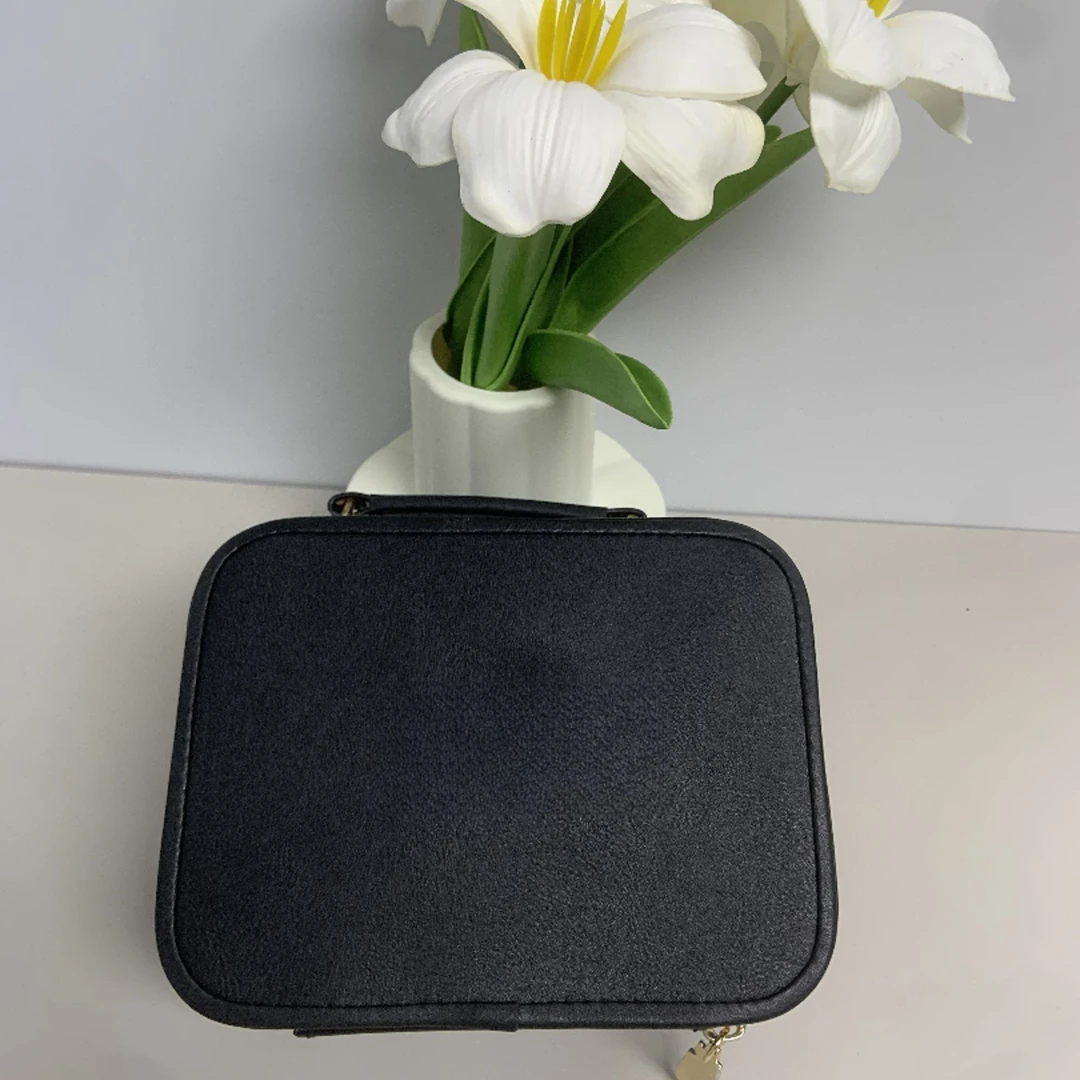 A-11高级黑色收纳小箱子外出旅游便捷化妆品收纳手提箱包