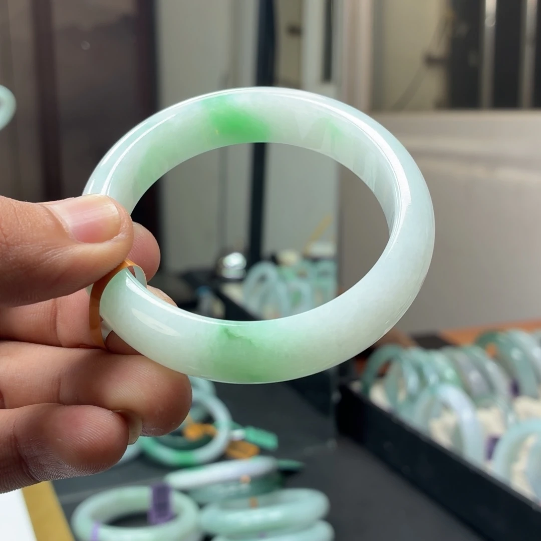 翡翠未镶嵌手镯翡翠18号