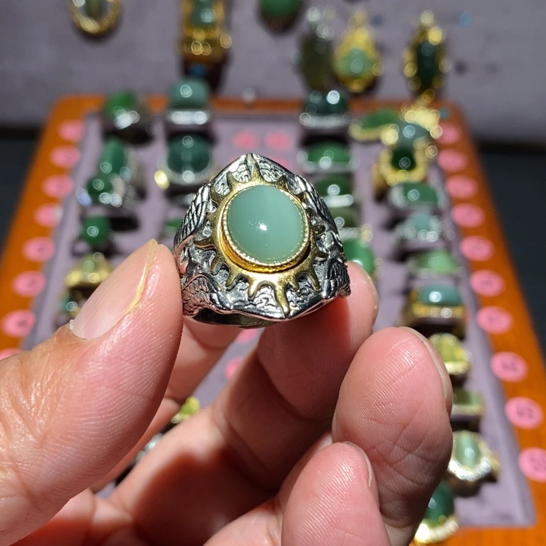 和田玉未镶嵌戒指