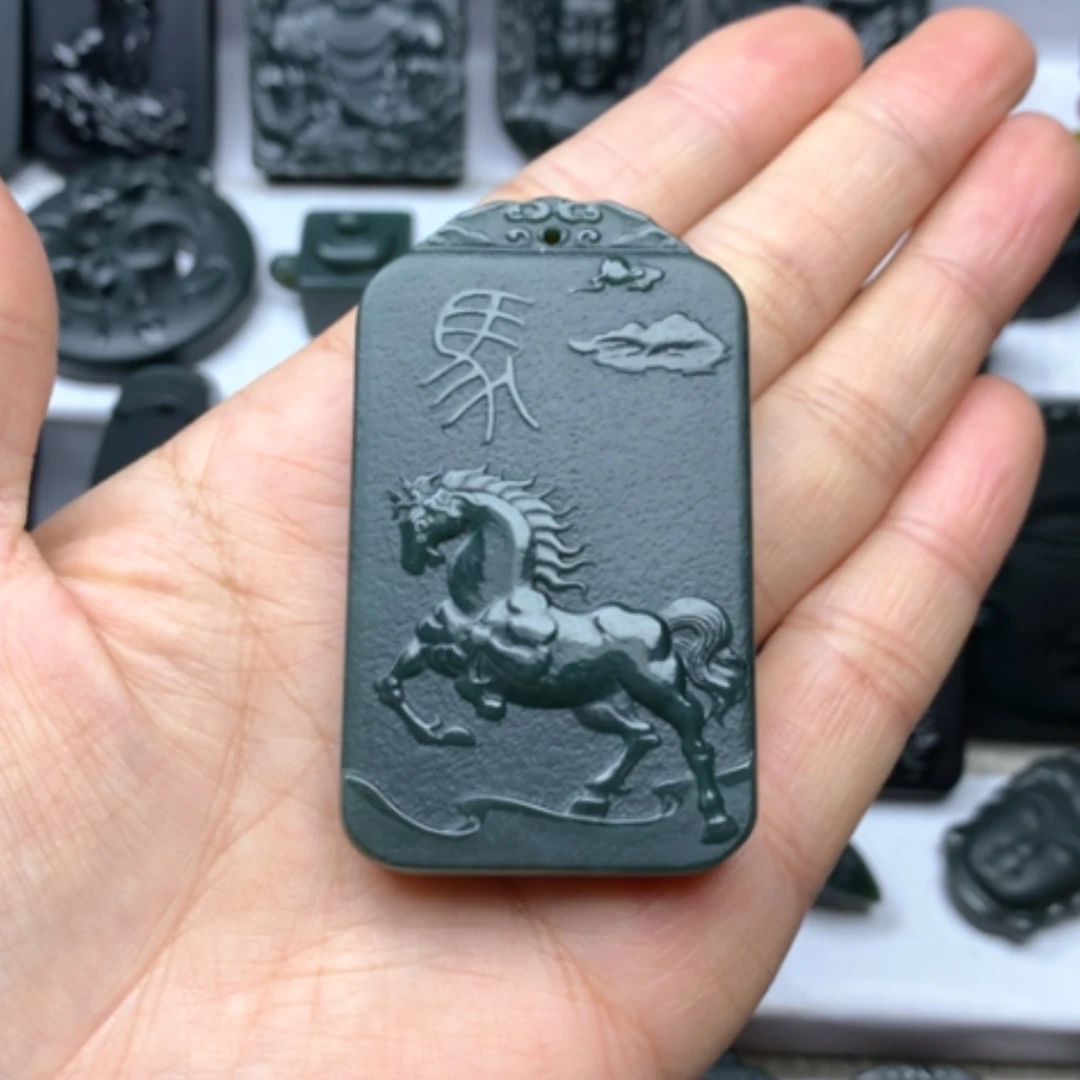 【闪购商品】和田玉颈饰未镶嵌双面雕刻