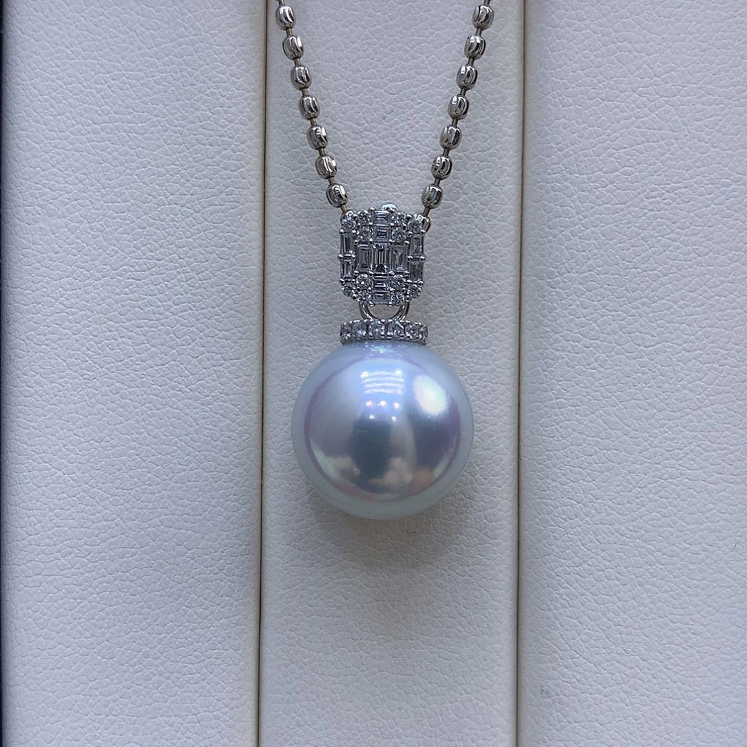 18K金镶嵌吊坠(不含链)海水珍珠14/15mm澳白