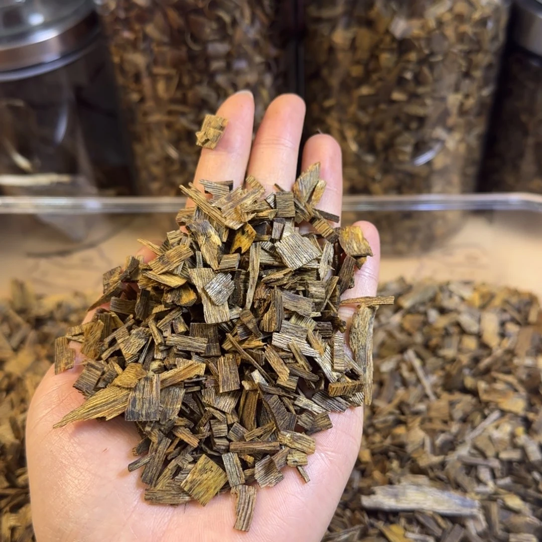 沉香沉香碎屑老白棋皮油碎料50克