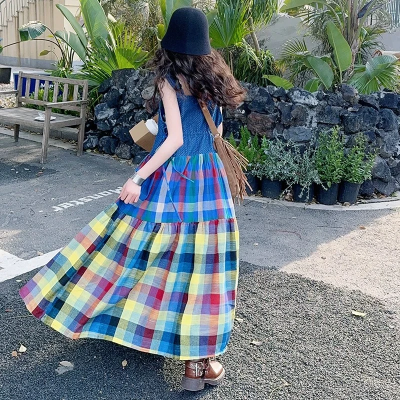 中大童女童2025年夏季彩色格子背带连衣裙多巴胺长裙1252款