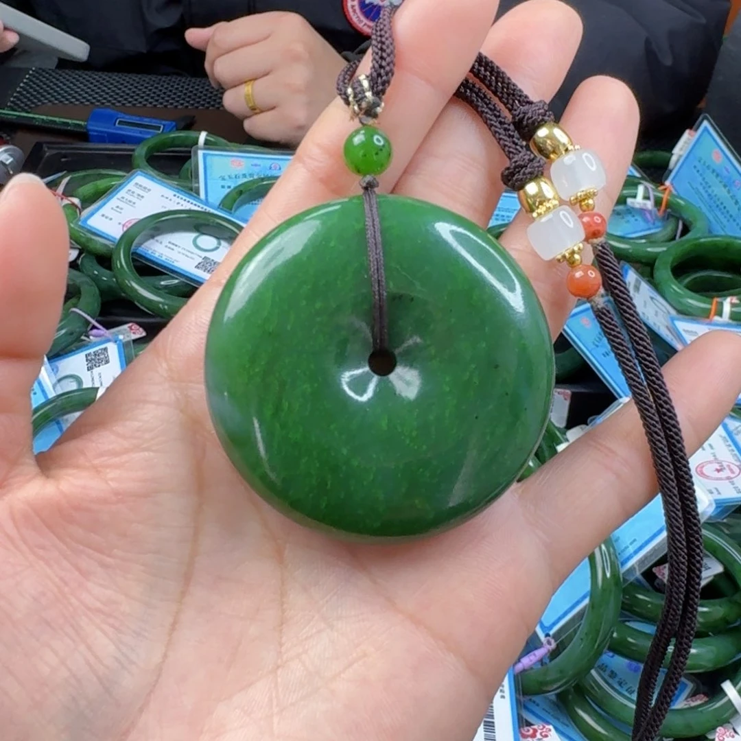 和田玉（碧玉）颈饰未镶嵌