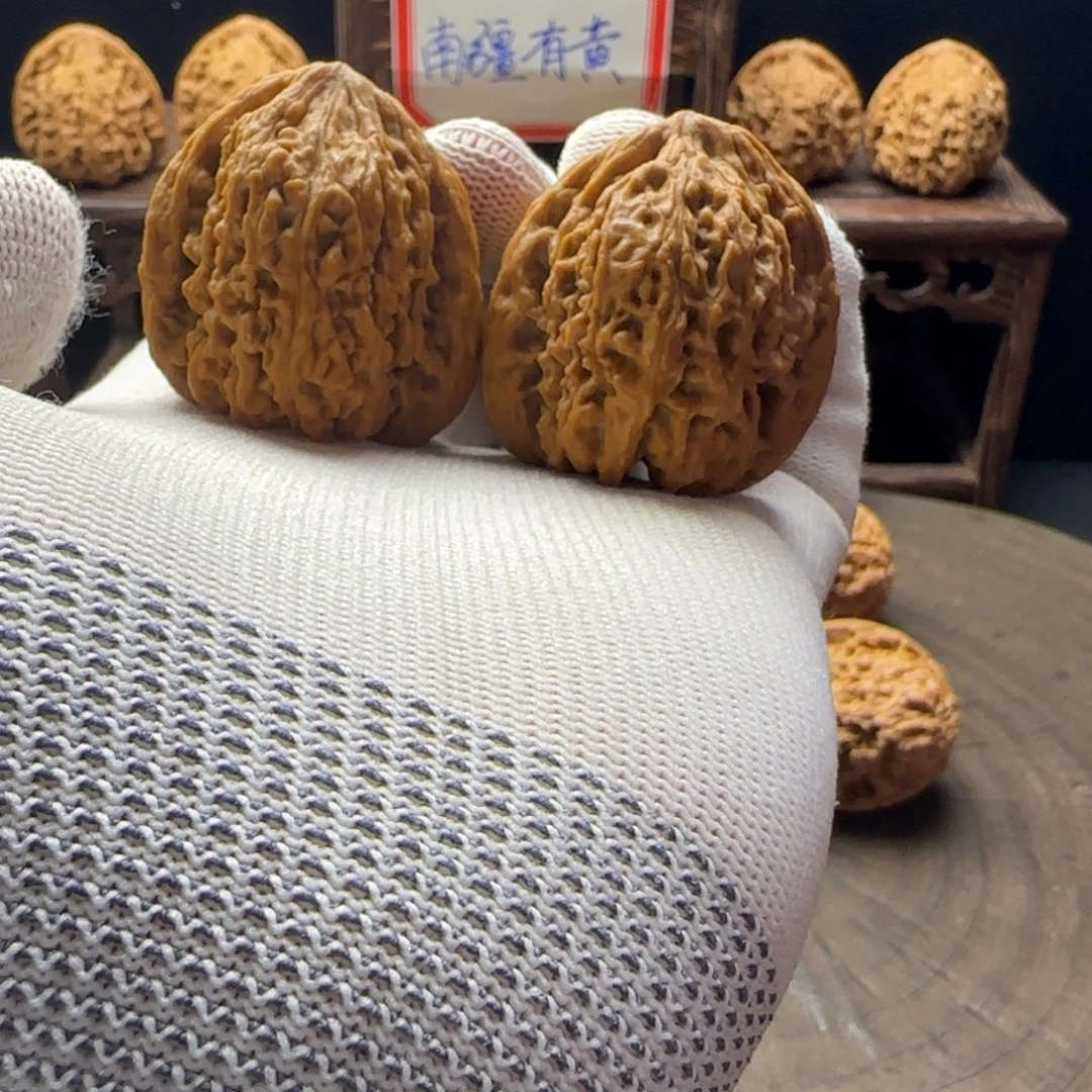 吊坠文玩核桃37三角炮弹奥迪