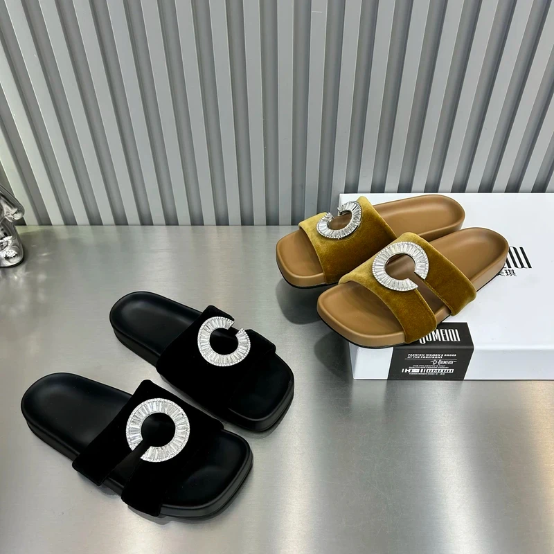 2025新款夏季金丝绒水钻露趾一字凉鞋外穿高级感洞洞拖鞋平底女鞋