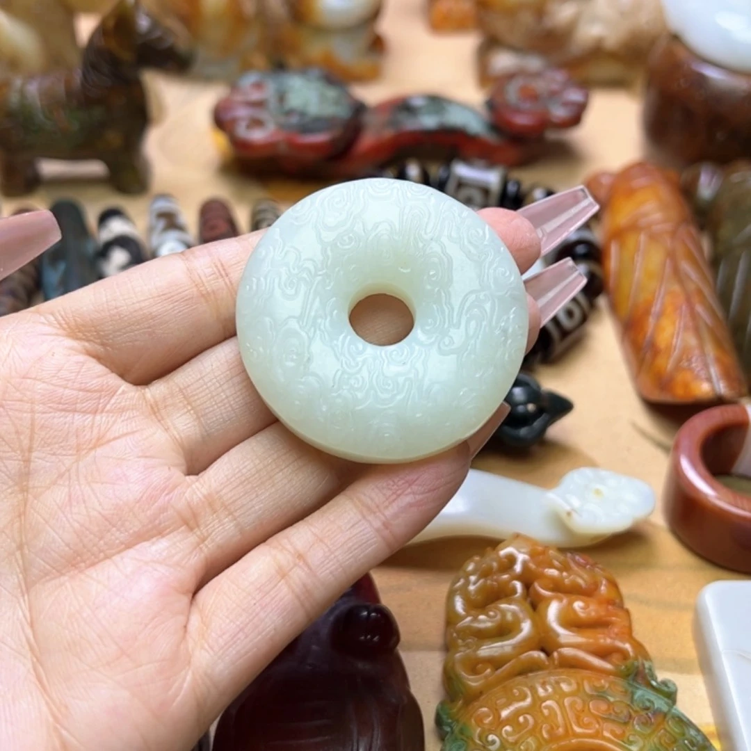 【闪购商品】蛇纹石玉颈饰未镶嵌