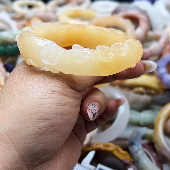 未镶嵌手镯石英岩玉久*