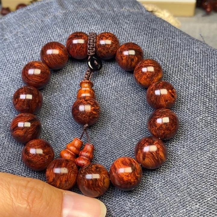 阮***下1.5紫油梨紫油梨紫油梨