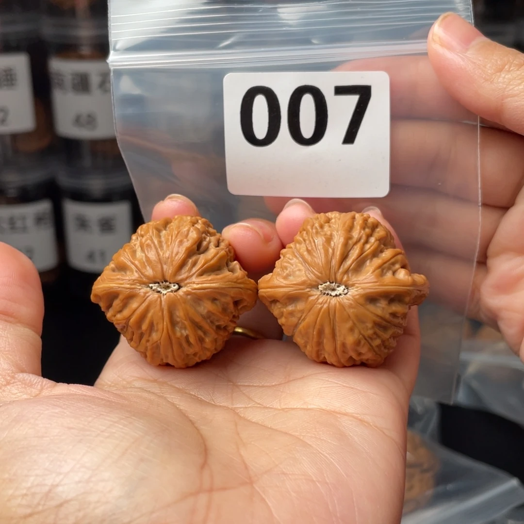 文玩核桃把件38铁锤