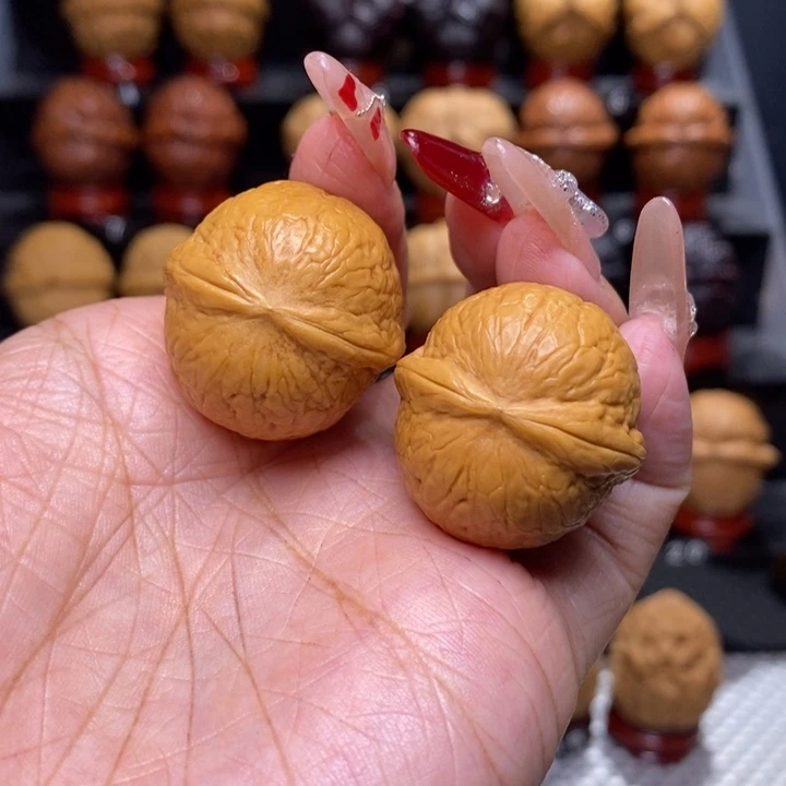 文玩核桃把件?*晶玉9号