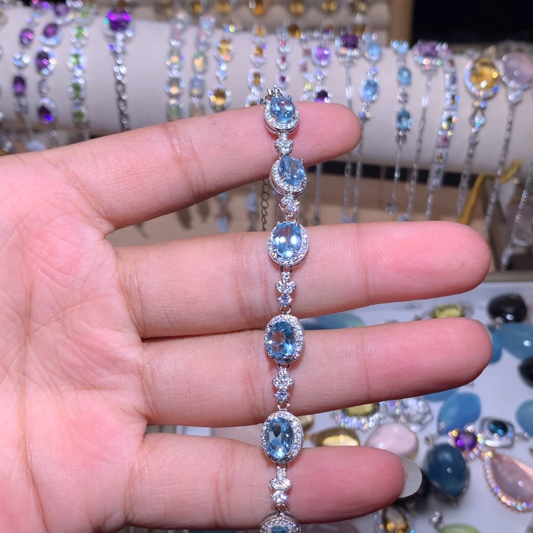 【闪购商品】银S925镶嵌手链托帕石y**怡手链