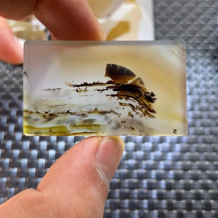 静***水玛瑙/玉髓未镶嵌颈饰