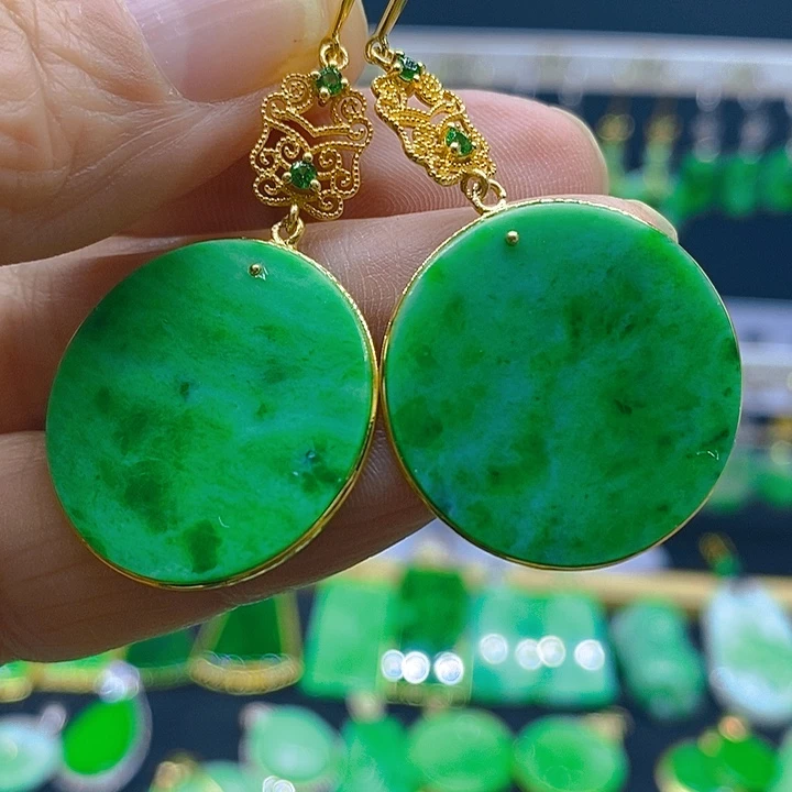 翡翠18K金镶嵌耳饰耳坠