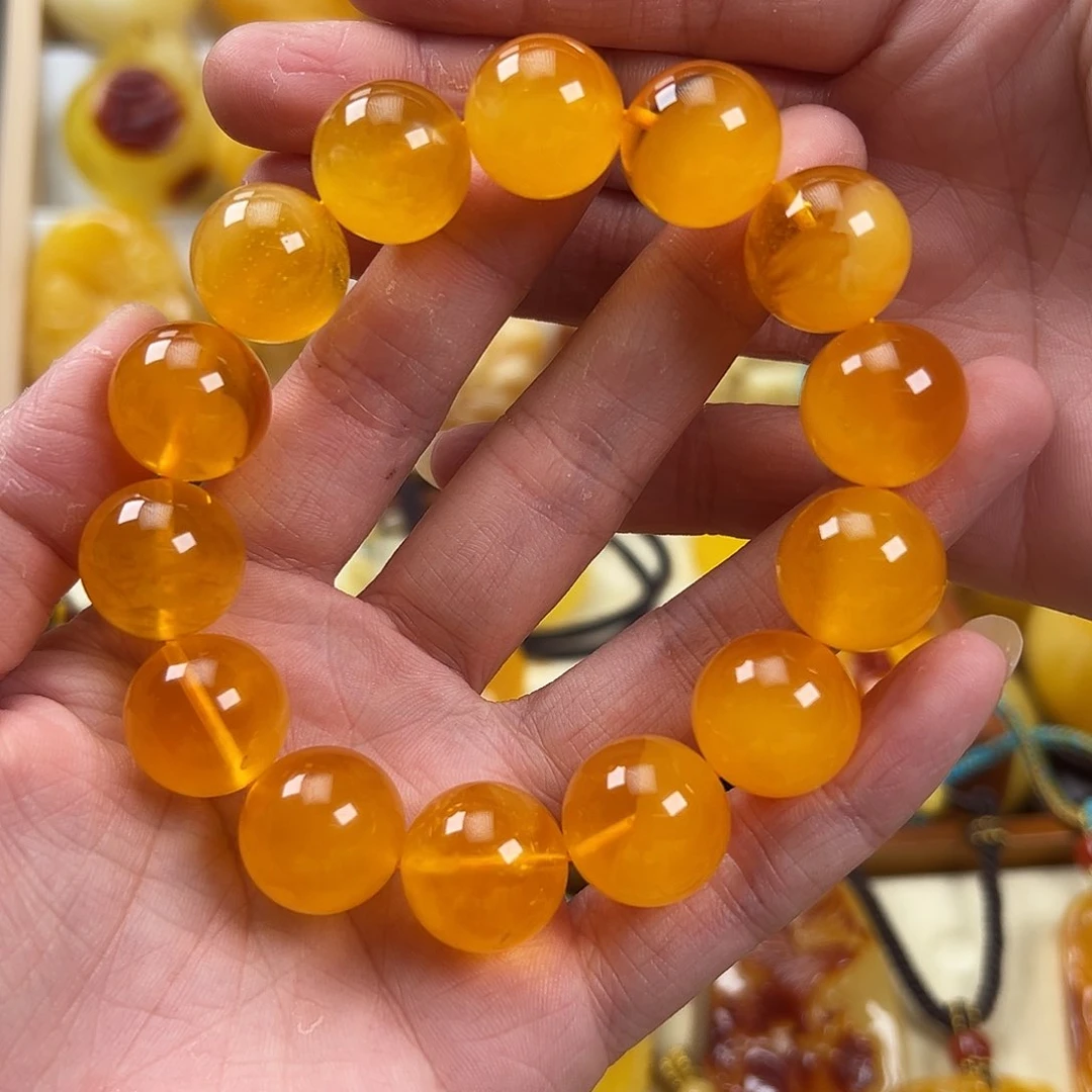 未镶嵌颈饰蜜蜡34.8克