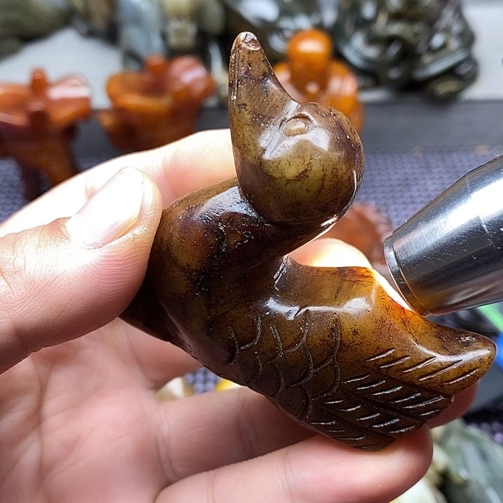 未镶嵌蛇纹石玉颈饰