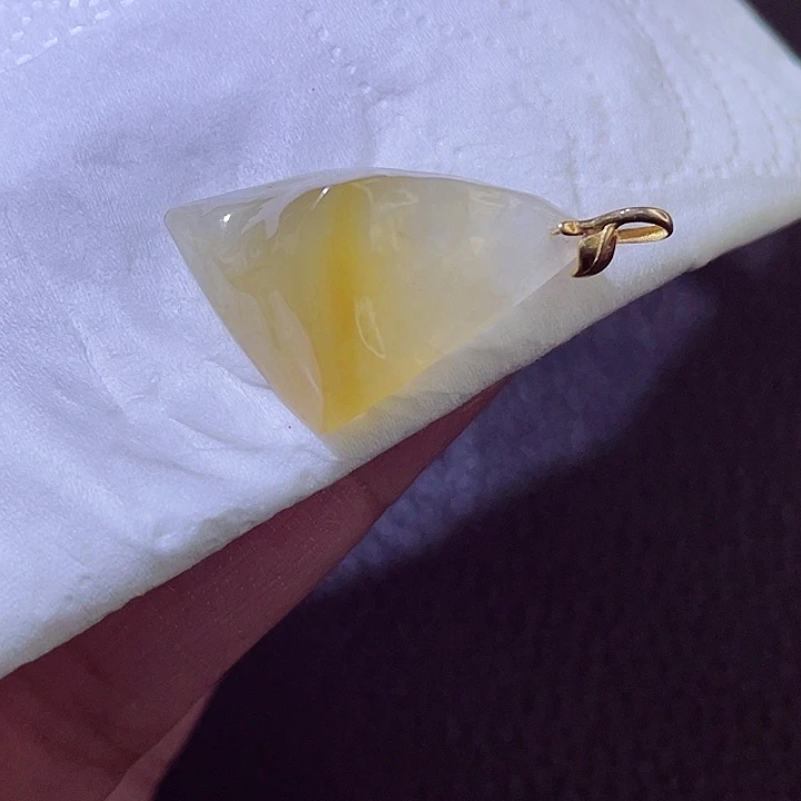 颈饰18K金镶嵌翡翠翡翠