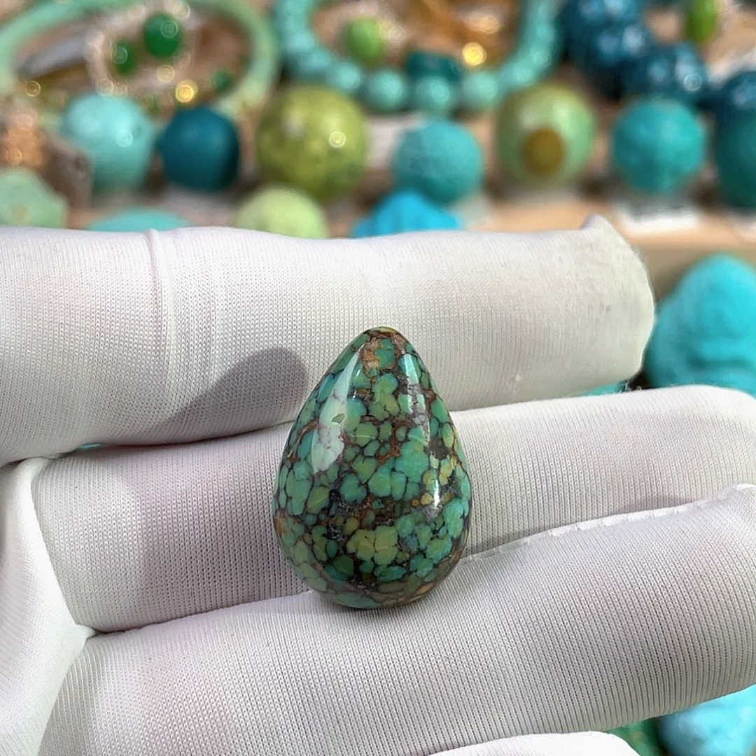 绿松石未镶嵌珠宝奇石
