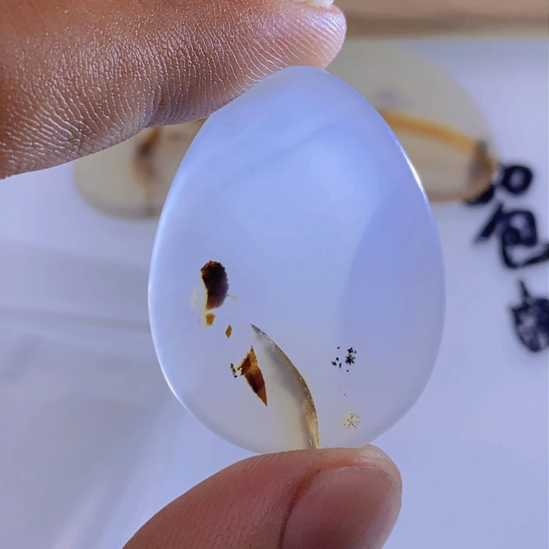 玛瑙/玉髓颈饰未镶嵌｀