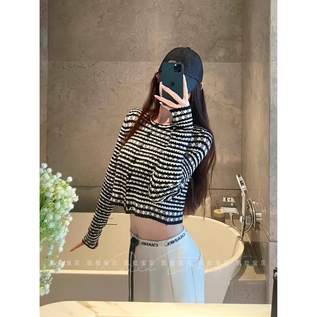 秋季新款女装条纹提花圆领修身长袖短款针织开衫女小香风上衣外套