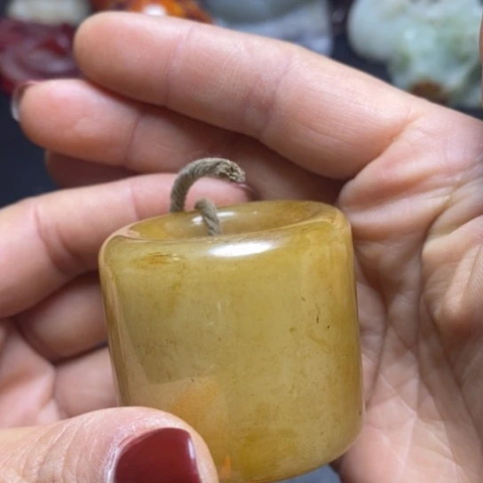 和田玉（糖玉）挂件未镶嵌