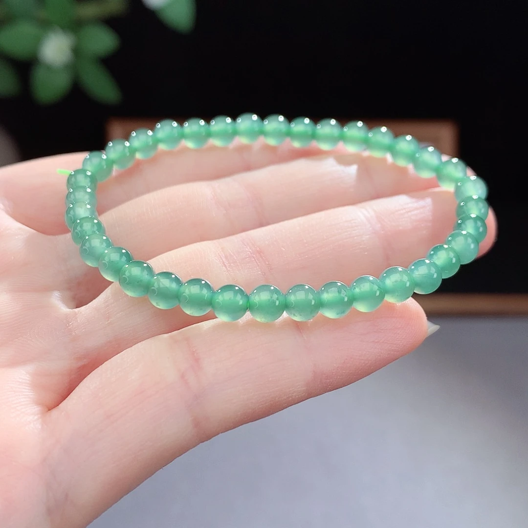 未镶嵌手镯（圆镯）翡翠