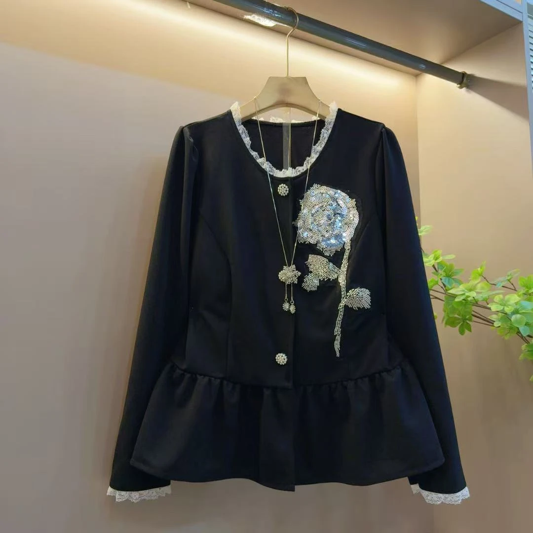 新拼时尚设计重工钉珠立体花收腰法式上衣（长60左右）
